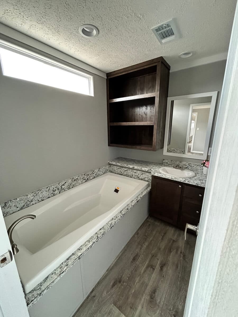 Emerald bathroom home features