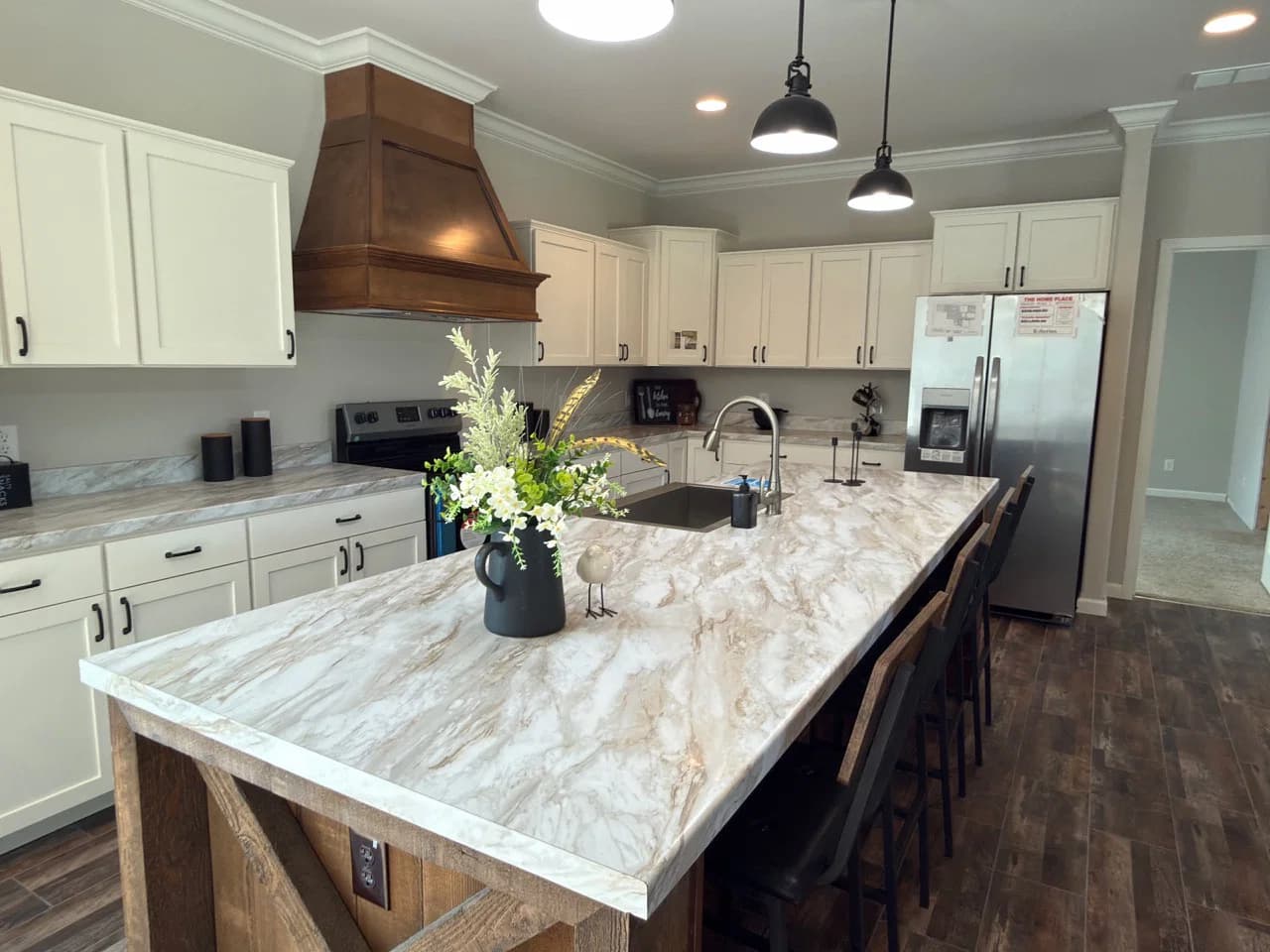 Tahoe harbor kitchen home features