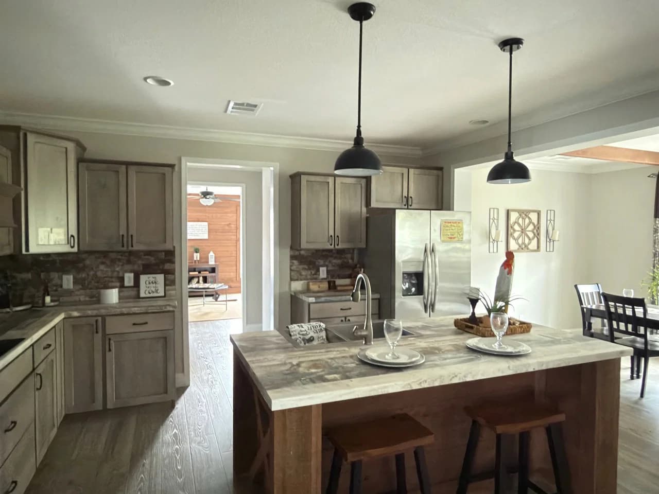 The anais kitchen home features