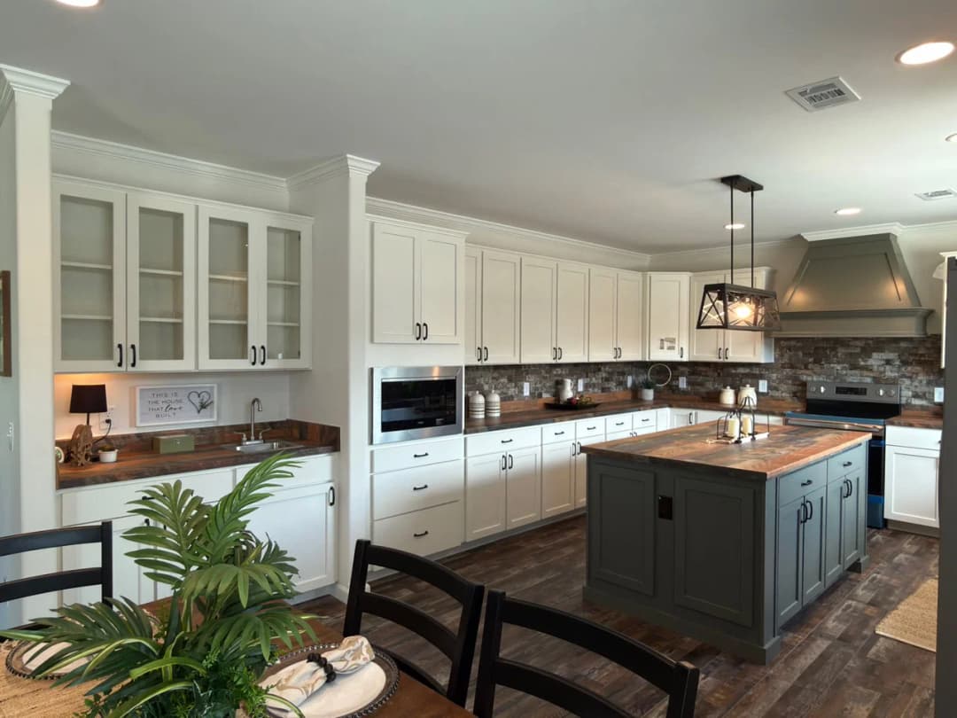The clarkson kitchen home features