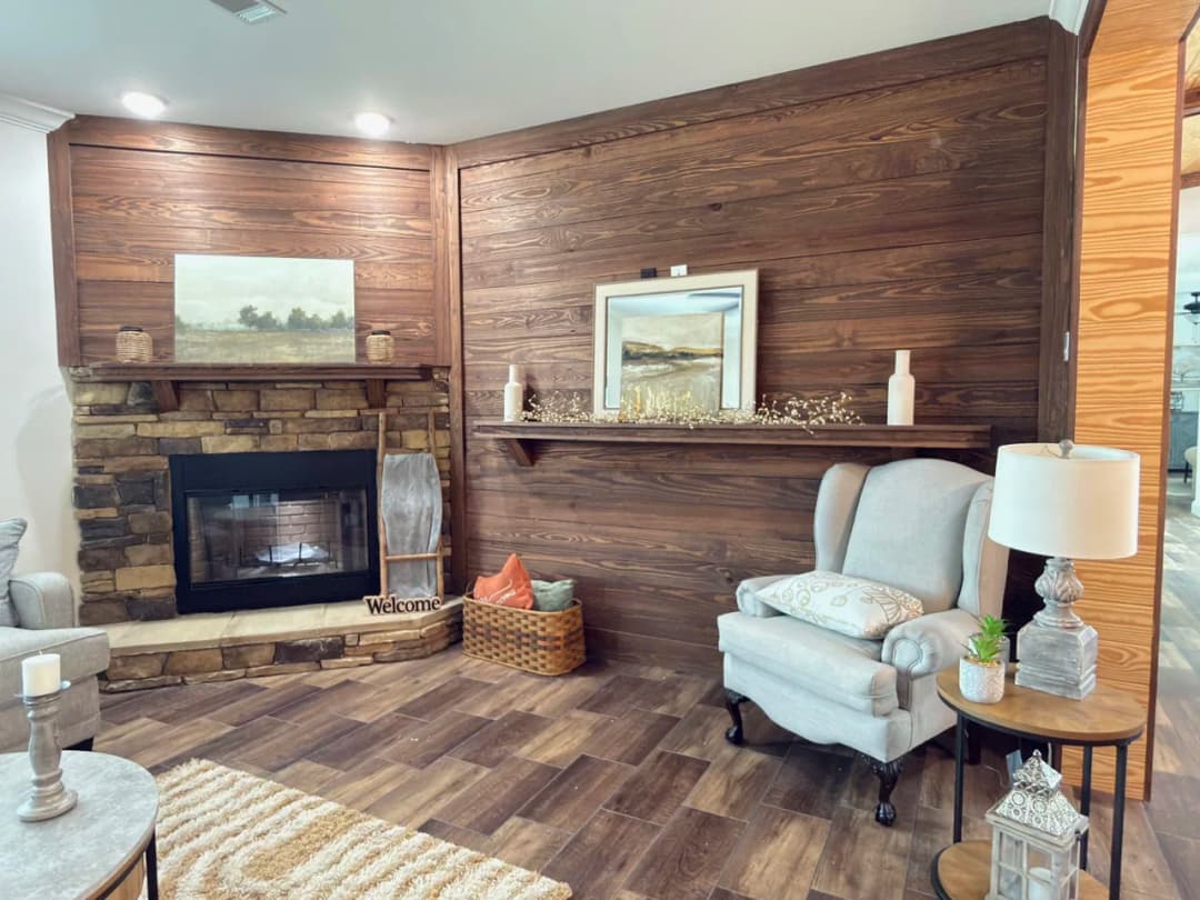 Orchard house (porch) interior home features