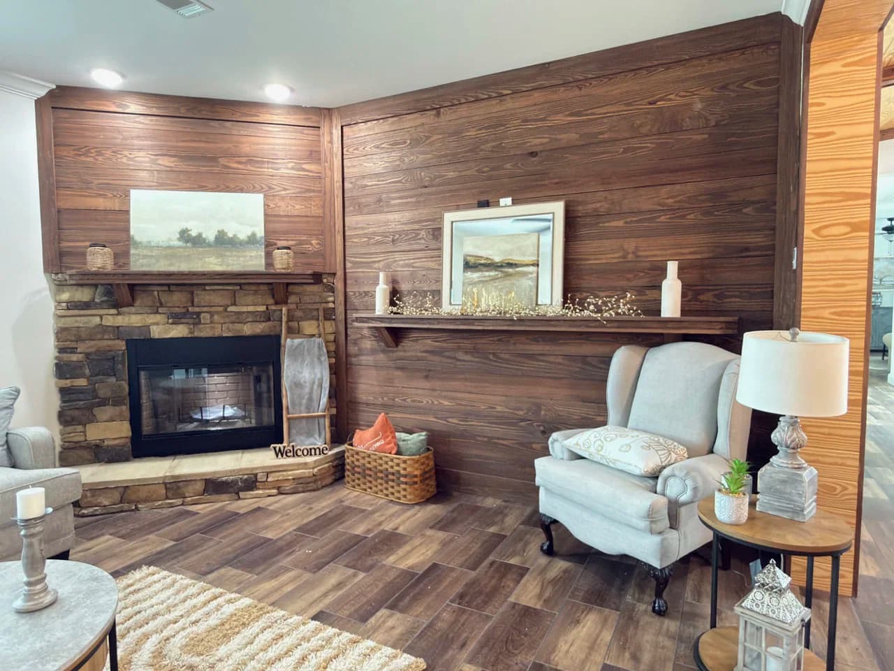 Orchard house (porch) interior home features