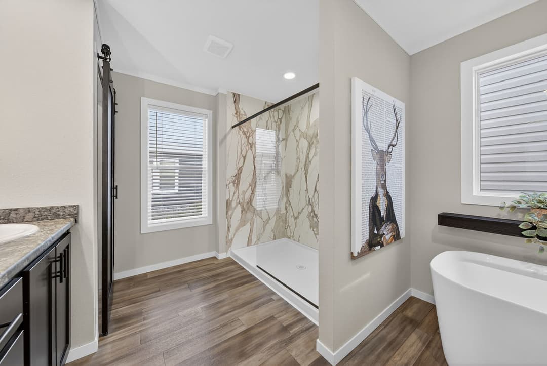 Manning bathroom home features