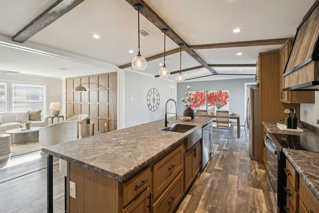 Creole 3 bedroom kitchen home features