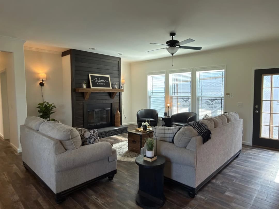 Briarritz b interior home features