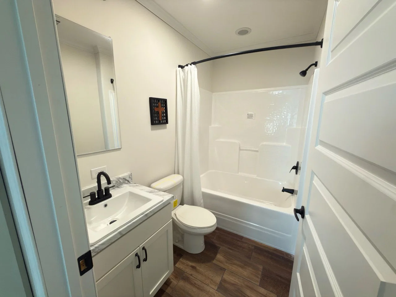 The haven b bathroom home features