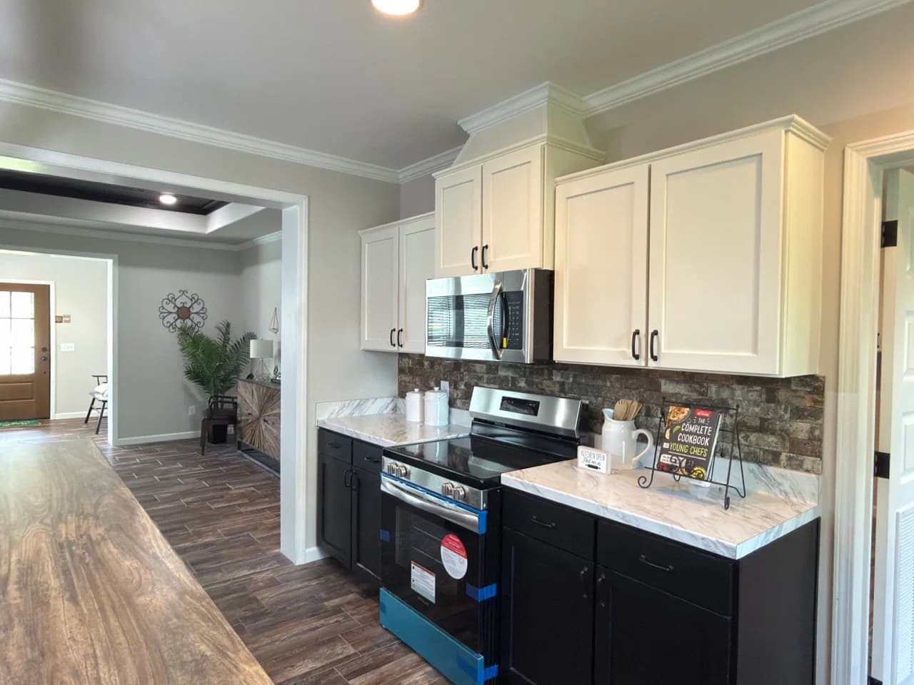 The woodside c kitchen home features
