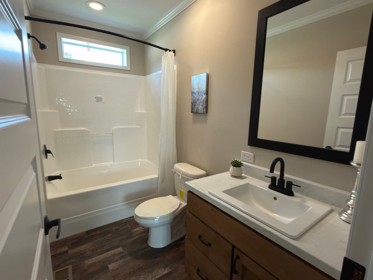 The country cottage bathroom home features
