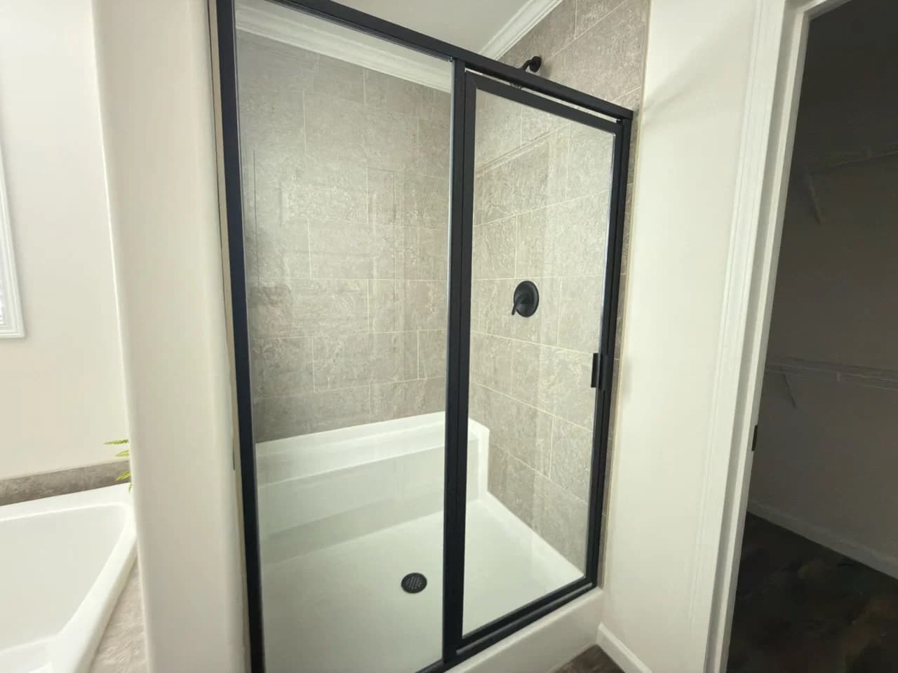 Orchard house bathroom home features