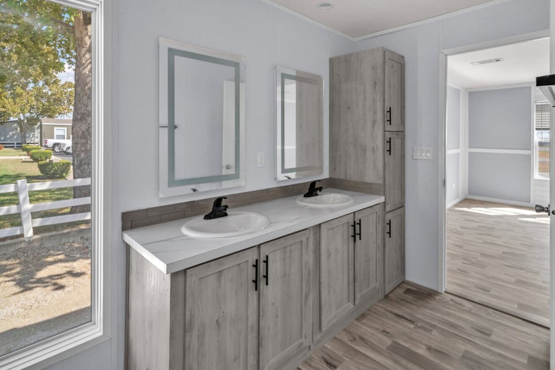 Valu maxx premier 32684f bathroom home features