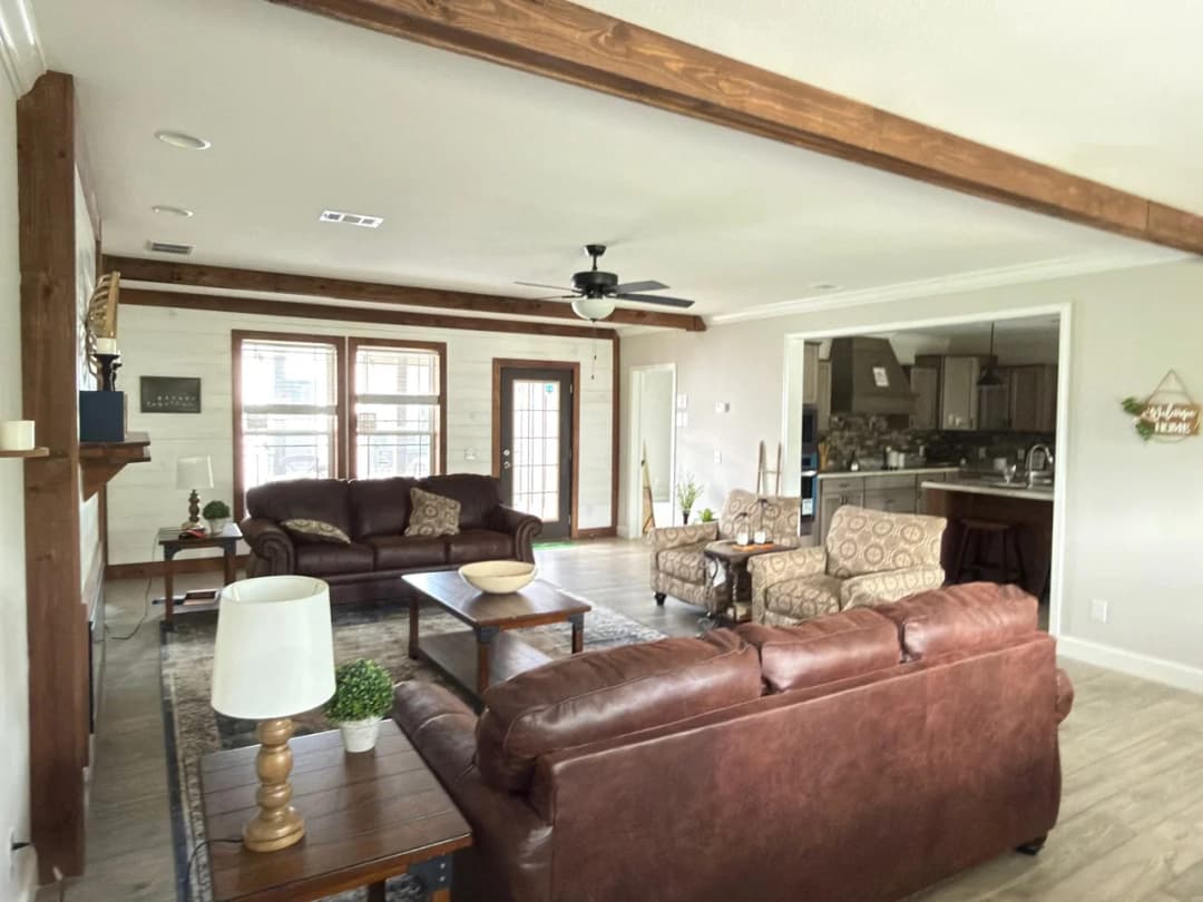 The anais interior home features