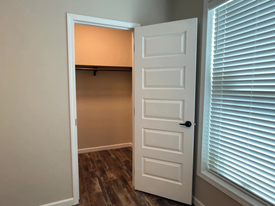 The taylor  bedroom home features