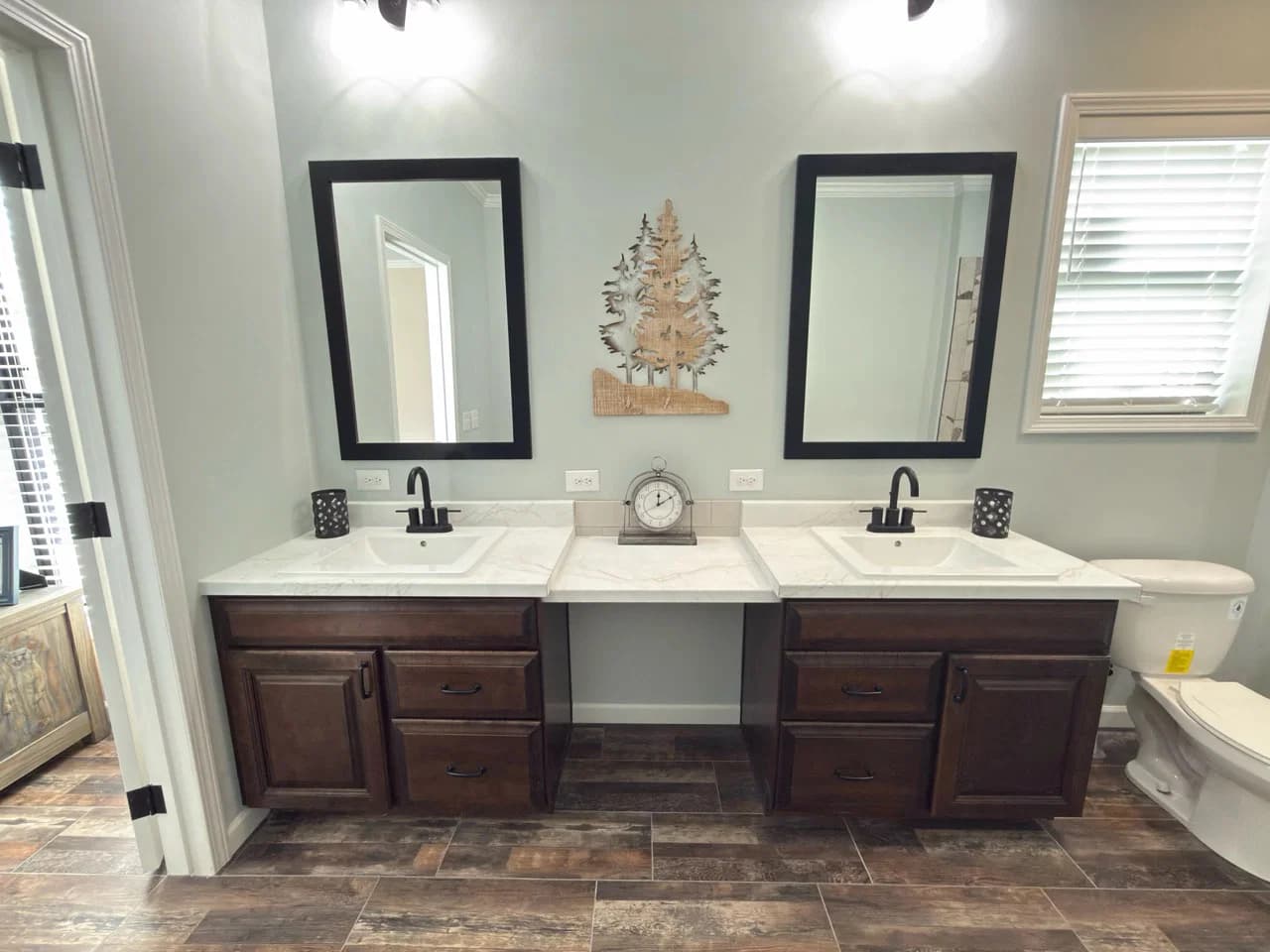 Wl-monl-6809 bathroom home features