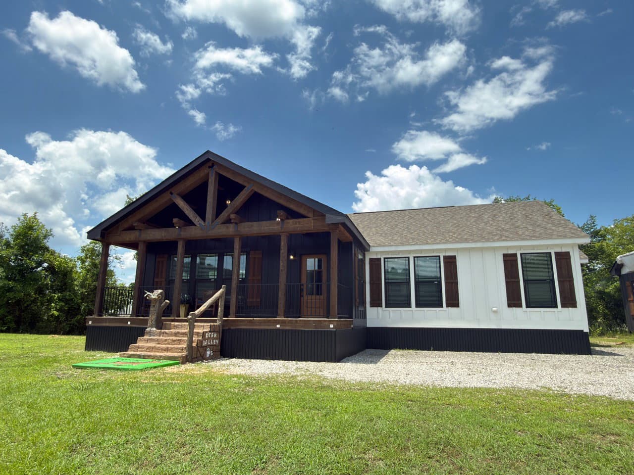 The woodside c hero, elevation, and exterior home features